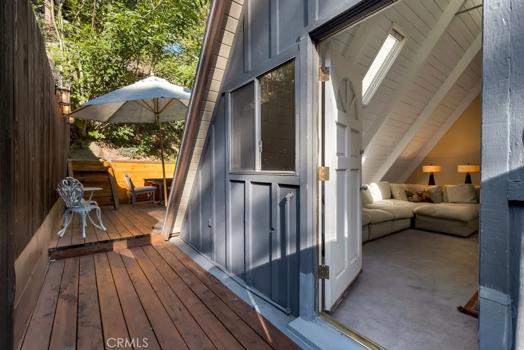 4267 Canoga Avenue, Woodland Hills, California 91364 home-pic-39